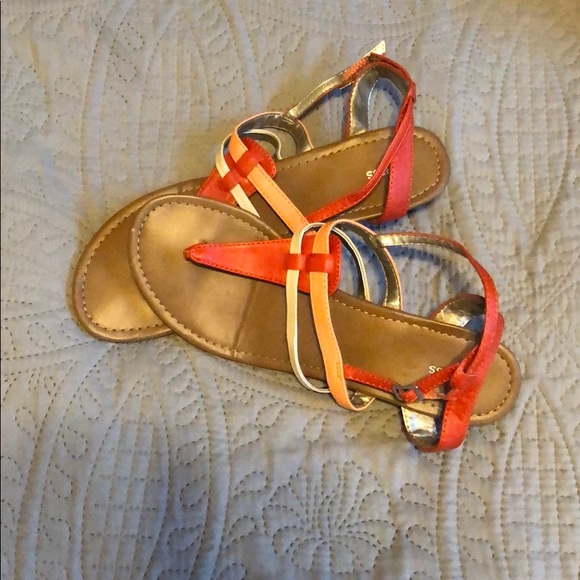 Express Sandals - Picture 2 of 3
